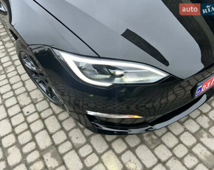 Черный Тесла Модель С, объемом двигателя 0 л и пробегом 77 тыс. км за 31500 $, фото 3 на Automoto.ua