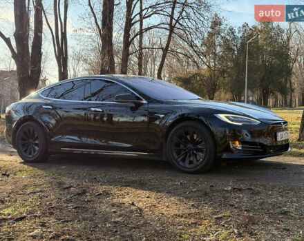 Черный Тесла Модель С, объемом двигателя 0 л и пробегом 45 тыс. км за 34900 $, фото 5 на Automoto.ua