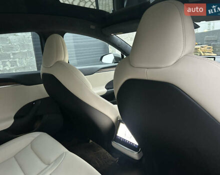 Черный Тесла Модель С, объемом двигателя 0 л и пробегом 77 тыс. км за 31500 $, фото 20 на Automoto.ua