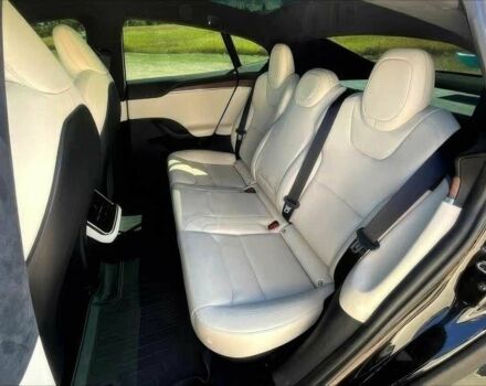 Черный Тесла Модель С, объемом двигателя 0 л и пробегом 16 тыс. км за 18500 $, фото 9 на Automoto.ua