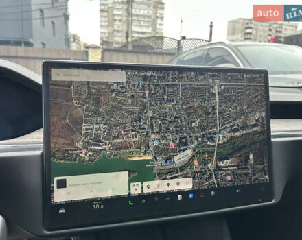 Черный Тесла Модель С, объемом двигателя 0 л и пробегом 63 тыс. км за 39500 $, фото 15 на Automoto.ua