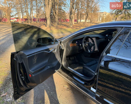 Черный Тесла Модель С, объемом двигателя 0 л и пробегом 45 тыс. км за 34900 $, фото 25 на Automoto.ua