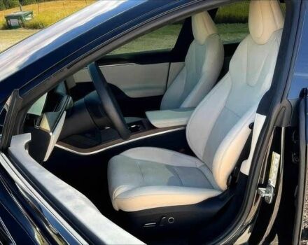 Черный Тесла Модель С, объемом двигателя 0 л и пробегом 16 тыс. км за 18500 $, фото 7 на Automoto.ua