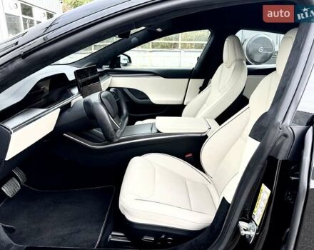 Черный Тесла Модель С, объемом двигателя 0 л и пробегом 42 тыс. км за 65555 $, фото 14 на Automoto.ua