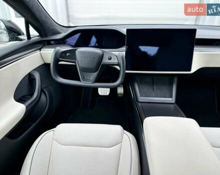 Черный Тесла Модель С, объемом двигателя 0 л и пробегом 42 тыс. км за 65555 $, фото 16 на Automoto.ua