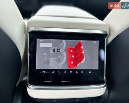 Черный Тесла Модель С, объемом двигателя 0 л и пробегом 42 тыс. км за 65555 $, фото 33 на Automoto.ua