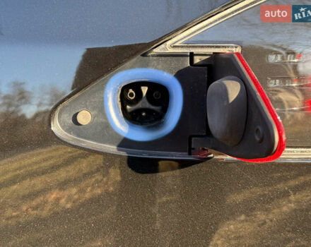 Черный Тесла Модель С, объемом двигателя 0 л и пробегом 45 тыс. км за 34900 $, фото 42 на Automoto.ua