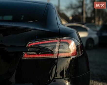 Чорний Тесла Модель С, об'ємом двигуна 0.5 л та пробігом 23 тис. км за 42500 $, фото 7 на Automoto.ua