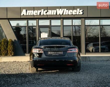 Чорний Тесла Модель С, об'ємом двигуна 0.5 л та пробігом 23 тис. км за 42500 $, фото 5 на Automoto.ua