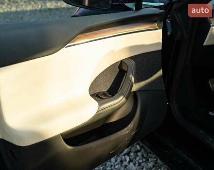 Чорний Тесла Модель С, об'ємом двигуна 0.5 л та пробігом 23 тис. км за 42500 $, фото 39 на Automoto.ua