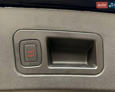 Черный Тесла Модель С, объемом двигателя 0 л и пробегом 45 тыс. км за 34900 $, фото 17 на Automoto.ua