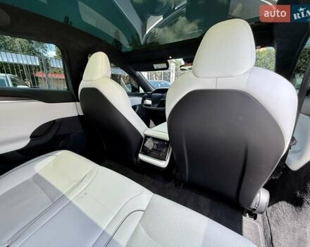 Черный Тесла Модель С, объемом двигателя 0 л и пробегом 22 тыс. км за 47999 $, фото 18 на Automoto.ua