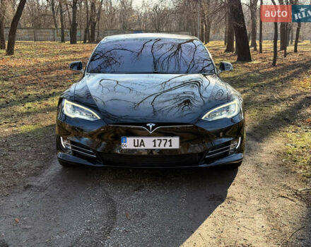 Черный Тесла Модель С, объемом двигателя 0 л и пробегом 45 тыс. км за 34900 $, фото 3 на Automoto.ua