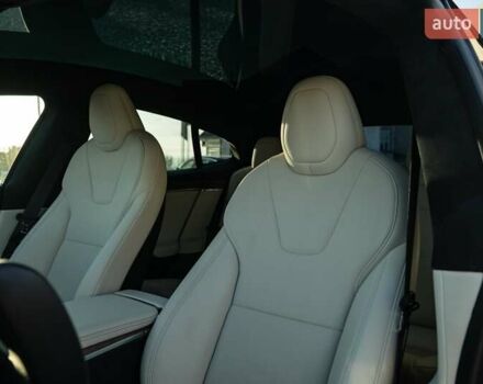 Чорний Тесла Модель С, об'ємом двигуна 0.5 л та пробігом 23 тис. км за 42500 $, фото 35 на Automoto.ua