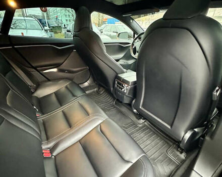 Чорний Тесла Модель С, об'ємом двигуна 0 л та пробігом 106 тис. км за 26900 $, фото 20 на Automoto.ua