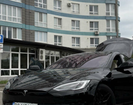 Черный Тесла Модель С, объемом двигателя 0 л и пробегом 97 тыс. км за 36200 $, фото 93 на Automoto.ua