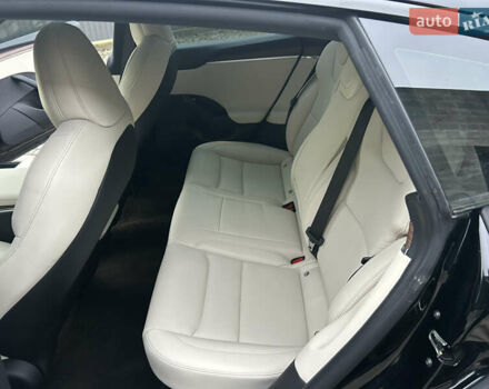 Черный Тесла Модель С, объемом двигателя 0 л и пробегом 77 тыс. км за 31500 $, фото 22 на Automoto.ua