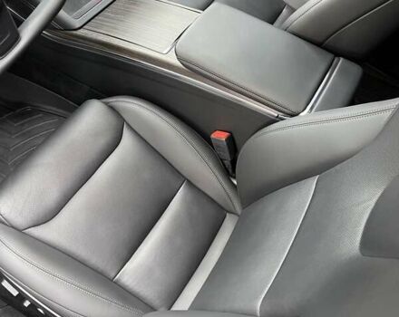 Черный Тесла Модель С, объемом двигателя 0 л и пробегом 45 тыс. км за 41500 $, фото 41 на Automoto.ua