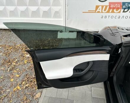 Черный Тесла Модель С, объемом двигателя 0 л и пробегом 65 тыс. км за 37999 $, фото 19 на Automoto.ua