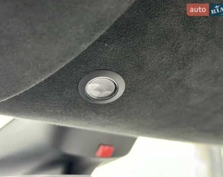 Черный Тесла Модель С, объемом двигателя 0 л и пробегом 65 тыс. км за 37999 $, фото 48 на Automoto.ua