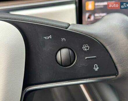 Черный Тесла Модель С, объемом двигателя 0 л и пробегом 65 тыс. км за 37999 $, фото 29 на Automoto.ua