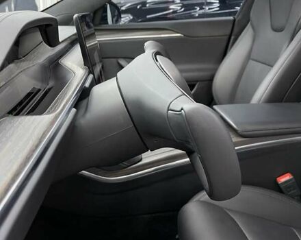 Черный Тесла Модель С, объемом двигателя 0 л и пробегом 45 тыс. км за 41500 $, фото 27 на Automoto.ua