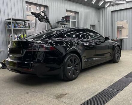 Черный Тесла Модель С, объемом двигателя 0 л и пробегом 45 тыс. км за 41500 $, фото 11 на Automoto.ua