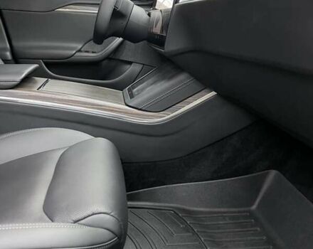 Черный Тесла Модель С, объемом двигателя 0 л и пробегом 45 тыс. км за 41500 $, фото 37 на Automoto.ua