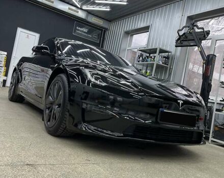 Черный Тесла Модель С, объемом двигателя 0 л и пробегом 45 тыс. км за 41500 $, фото 8 на Automoto.ua