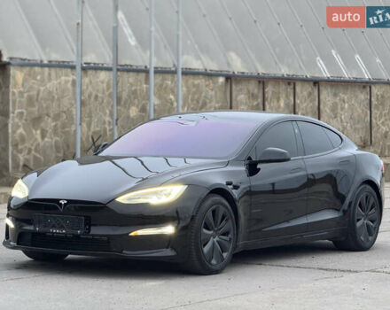 Черный Тесла Модель С, объемом двигателя 0 л и пробегом 42 тыс. км за 38900 $, фото 11 на Automoto.ua
