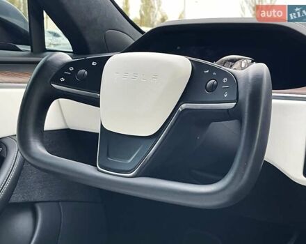 Черный Тесла Модель С, объемом двигателя 0 л и пробегом 65 тыс. км за 39990 $, фото 26 на Automoto.ua