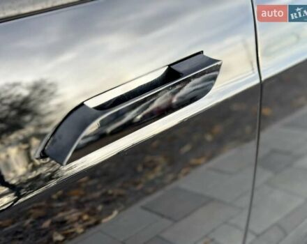 Черный Тесла Модель С, объемом двигателя 0 л и пробегом 65 тыс. км за 37999 $, фото 9 на Automoto.ua