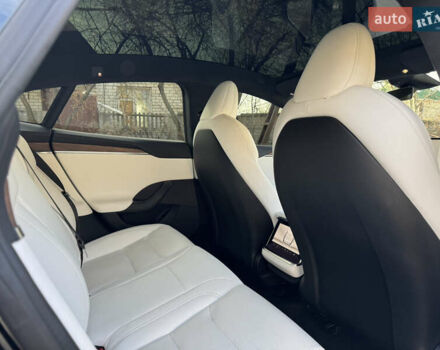 Черный Тесла Модель С, объемом двигателя 0 л и пробегом 55 тыс. км за 36500 $, фото 9 на Automoto.ua