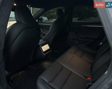 Черный Тесла Модель С, объемом двигателя 0 л и пробегом 42 тыс. км за 38900 $, фото 21 на Automoto.ua