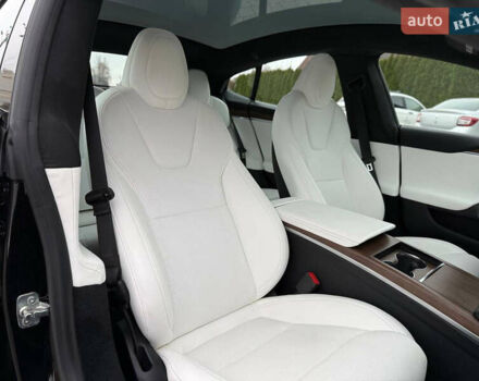 Черный Тесла Модель С, объемом двигателя 0 л и пробегом 1 тыс. км за 48600 $, фото 40 на Automoto.ua