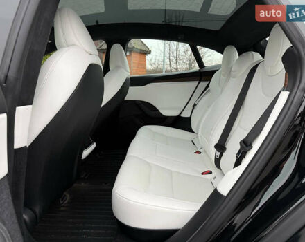 Черный Тесла Модель С, объемом двигателя 0 л и пробегом 1 тыс. км за 48600 $, фото 65 на Automoto.ua