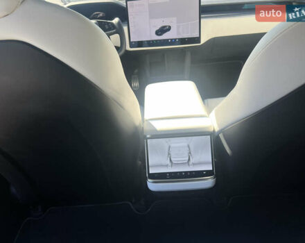 Чорний Тесла Модель С, об'ємом двигуна 0 л та пробігом 21 тис. км за 48000 $, фото 9 на Automoto.ua