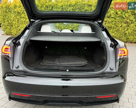 Черный Тесла Модель С, объемом двигателя 0 л и пробегом 1 тыс. км за 48600 $, фото 59 на Automoto.ua