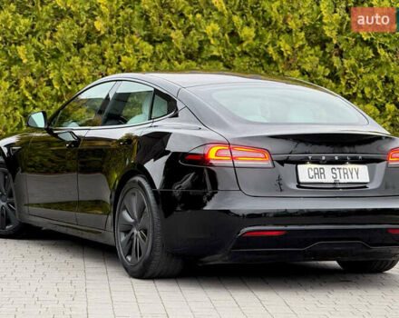 Черный Тесла Модель С, объемом двигателя 0 л и пробегом 1 тыс. км за 48600 $, фото 2 на Automoto.ua