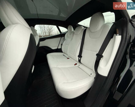 Черный Тесла Модель С, объемом двигателя 0 л и пробегом 1 тыс. км за 48600 $, фото 64 на Automoto.ua