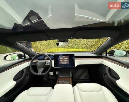 Черный Тесла Модель С, объемом двигателя 0 л и пробегом 1 тыс. км за 48600 $, фото 4 на Automoto.ua