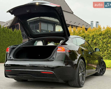 Черный Тесла Модель С, объемом двигателя 0 л и пробегом 1 тыс. км за 48600 $, фото 60 на Automoto.ua