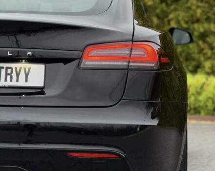 Черный Тесла Модель С, объемом двигателя 0 л и пробегом 1 тыс. км за 49600 $, фото 35 на Automoto.ua