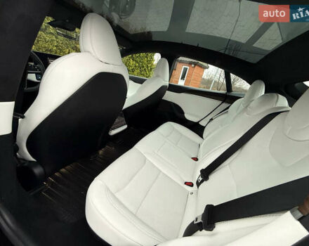 Черный Тесла Модель С, объемом двигателя 0 л и пробегом 1 тыс. км за 48600 $, фото 63 на Automoto.ua