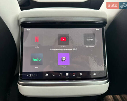 Черный Тесла Модель С, объемом двигателя 0 л и пробегом 1 тыс. км за 48600 $, фото 52 на Automoto.ua