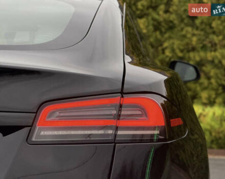 Черный Тесла Модель С, объемом двигателя 0 л и пробегом 1 тыс. км за 49600 $, фото 37 на Automoto.ua