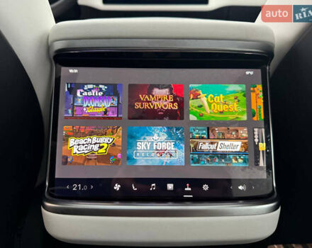 Черный Тесла Модель С, объемом двигателя 0 л и пробегом 1 тыс. км за 48600 $, фото 53 на Automoto.ua