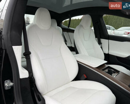 Черный Тесла Модель С, объемом двигателя 0 л и пробегом 1 тыс. км за 49600 $, фото 43 на Automoto.ua