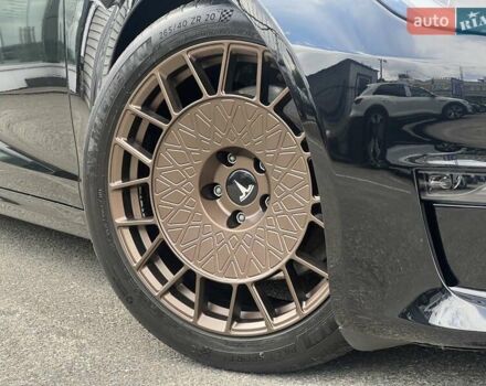 Черный Тесла Модель С, объемом двигателя 0 л и пробегом 4 тыс. км за 52500 $, фото 4 на Automoto.ua