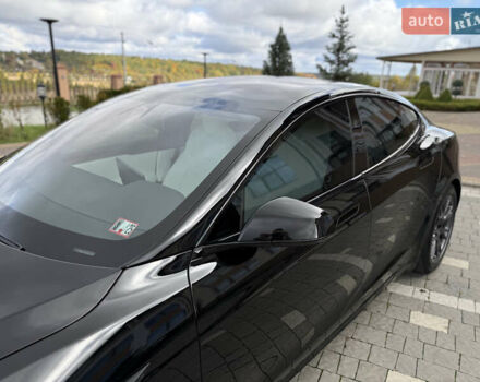 Черный Тесла Модель С, объемом двигателя 0 л и пробегом 25 тыс. км за 42999 $, фото 32 на Automoto.ua